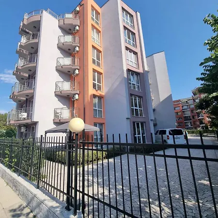 דירה Vip Limited